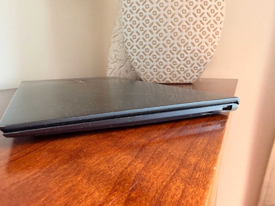 Asus ZenBook UX425J|14"FullHD|i5-1035G1|8Gb Ram|Ssd 512Gb|*Ler Anuncio