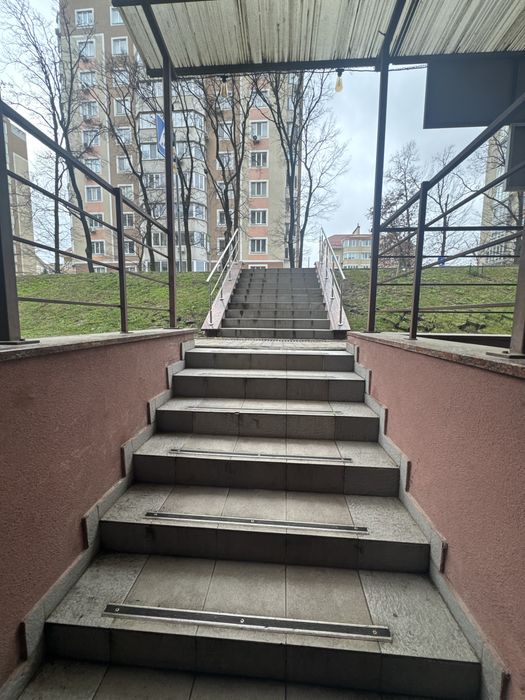 Оренда частина комерційного приміщення ЖК Петрівський квартал