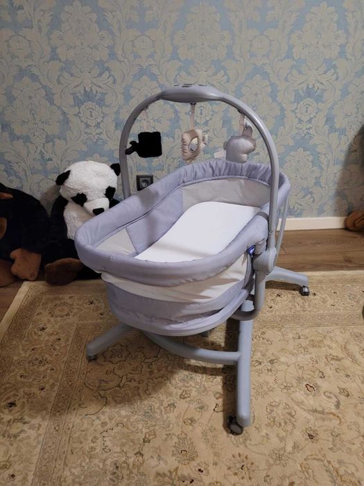 Baby Hug Chicco como novo