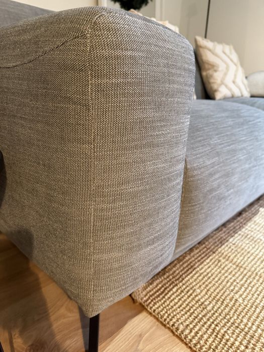 Sofa area store cinza minimal