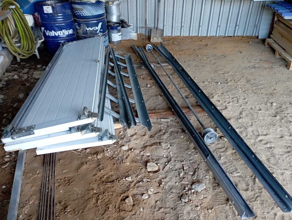 Portão seccionado usado