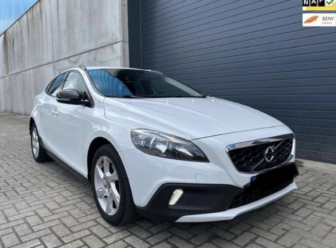 Volvo v40 1.6 t4 cross country