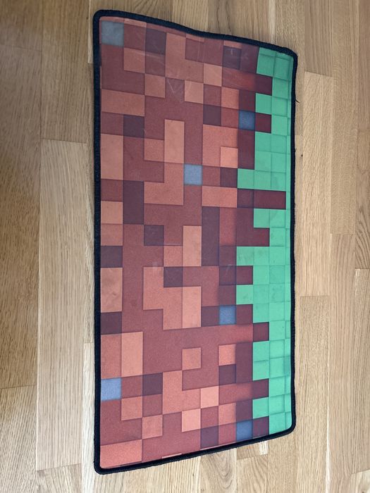 Коврик для мыши.