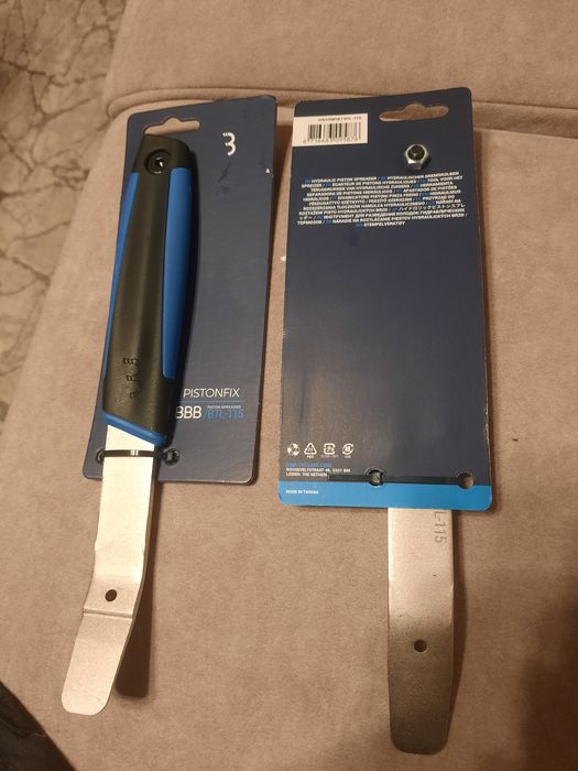 przyrząd do rozpychania klocków BBB pistonfix btl-115 . 0425