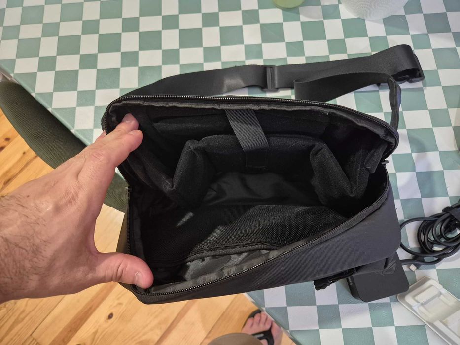 Rog Ally 512g 16gb + cap + adptador HDMI + Bolsa + acessorios