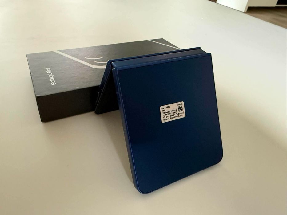 Samsung Galaxy Z FLIP 7 12/256gb
