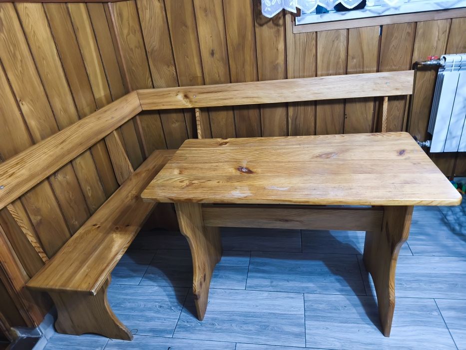 Narożnik i stół drewna sosnowego