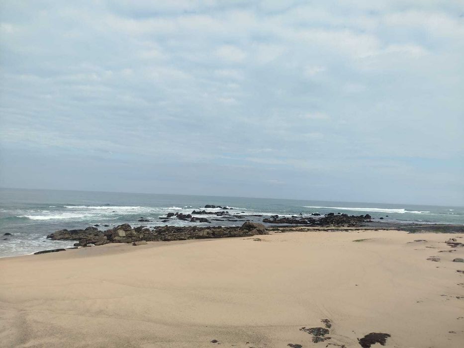 Moradia em Santa Cruz, 250m Praia Santa Helena