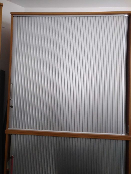 Szafka biurowa z żaluzja