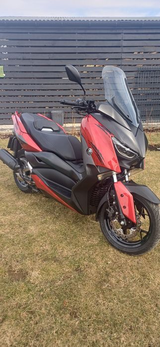 Yamaha X MAX 125