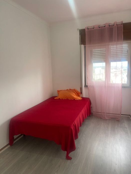 Quarto para arrendar