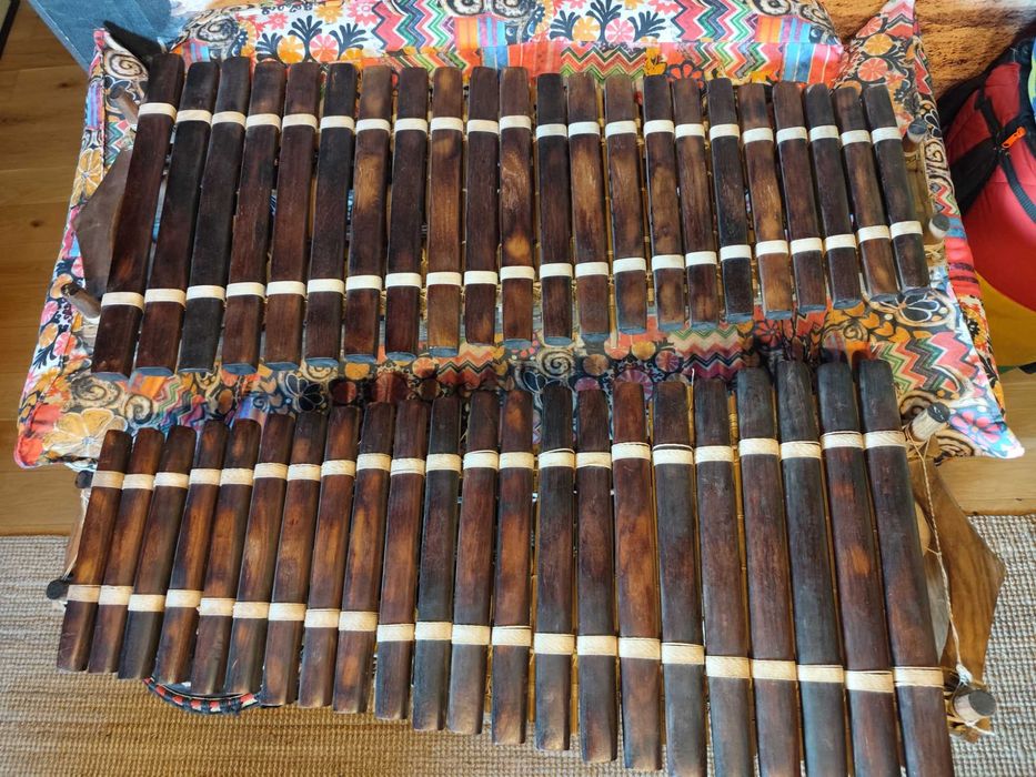 Gwinejski balafon diatoniczny 22-sztabkowy