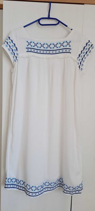 Letnia sukienka w stylu greckim