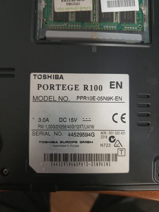 Ноутбук Toshiba Portege r100