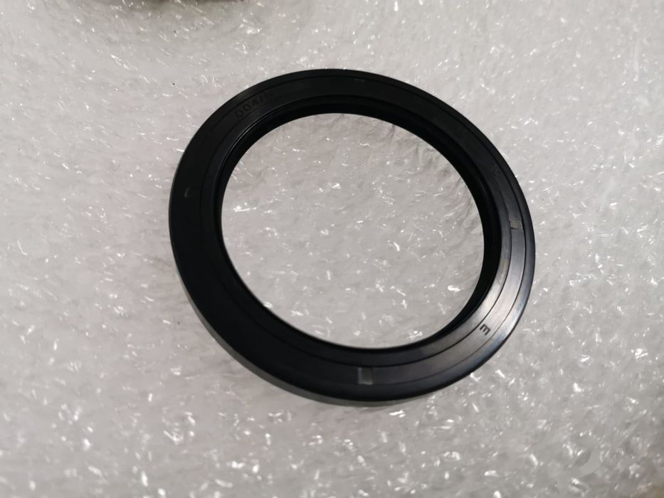 Uszczelka oleju KH1400 POLMOT URSUS 8014H, 9014H, 10014H, Valtra, MF