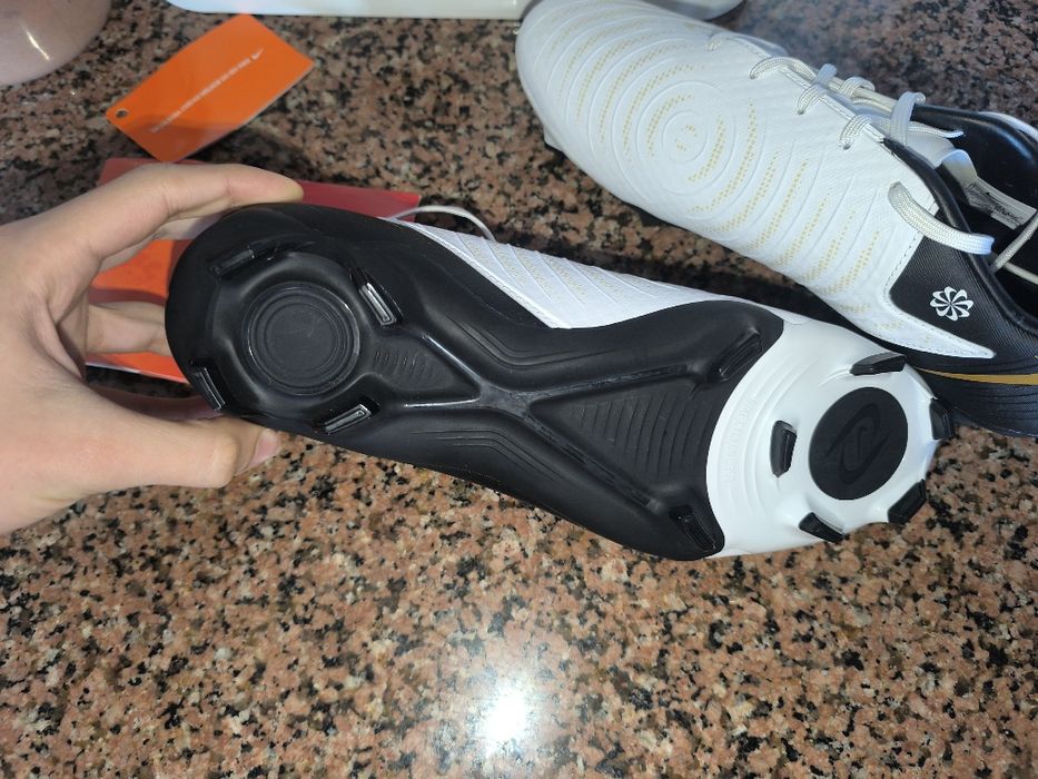 Chuteira Original Nike Phantom Gx || Academy nova (nunca usada)