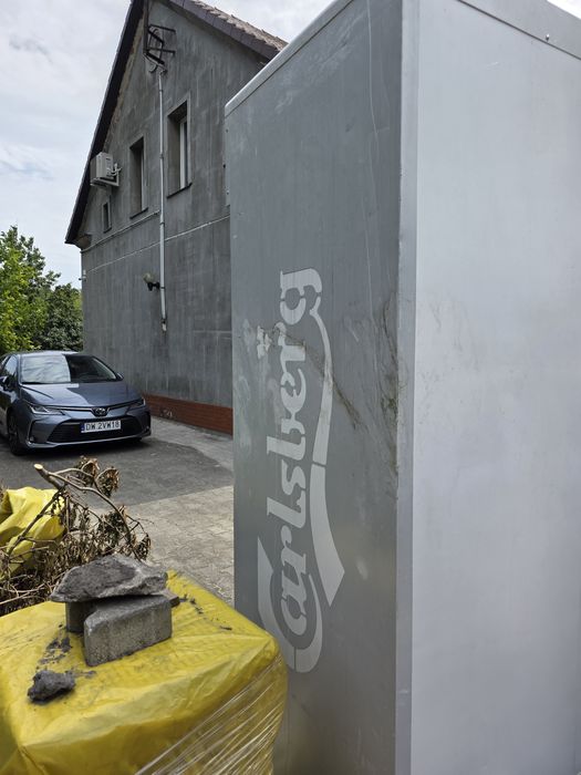 Lodówka  Przemysłowa na piwo chłodziarka witryna