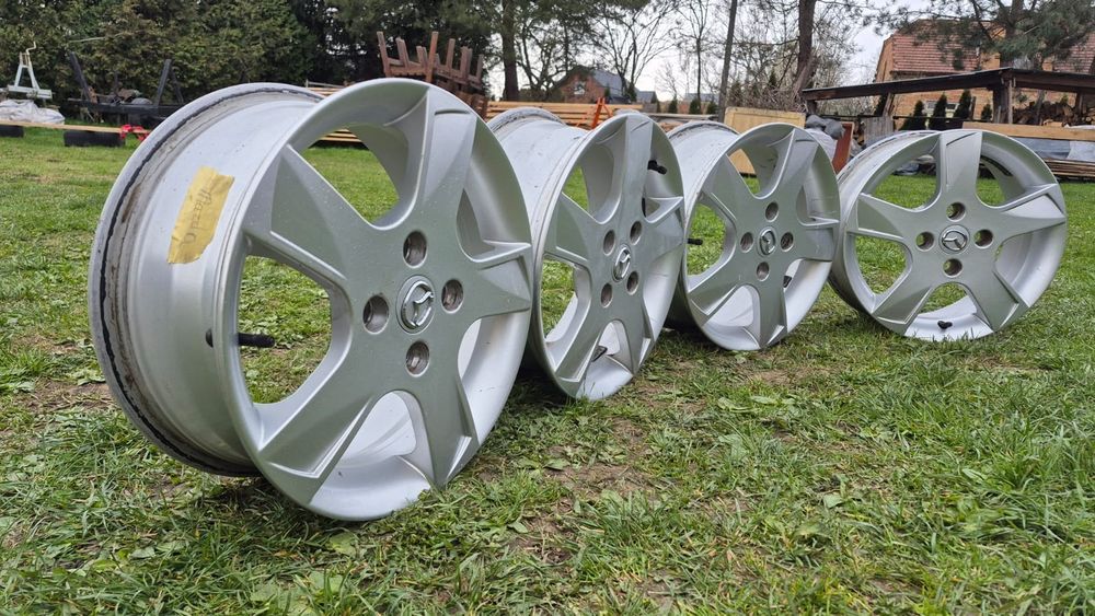 Felgi aluminiowe Alufelgi Mazda 2 4x108 8J ET52.5