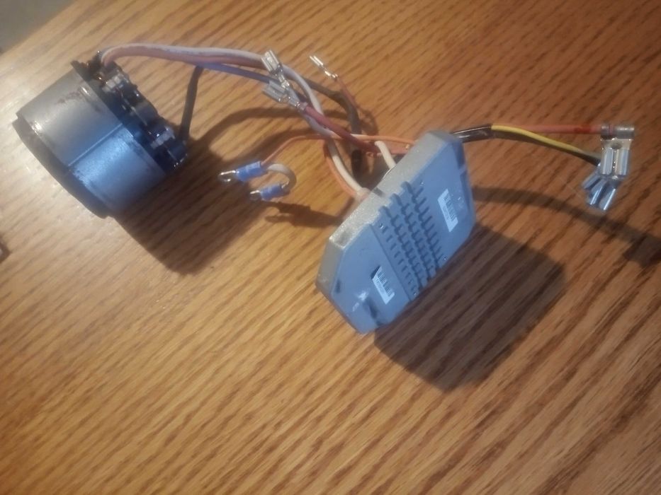 Elektronika Makita dga 504 Stojan