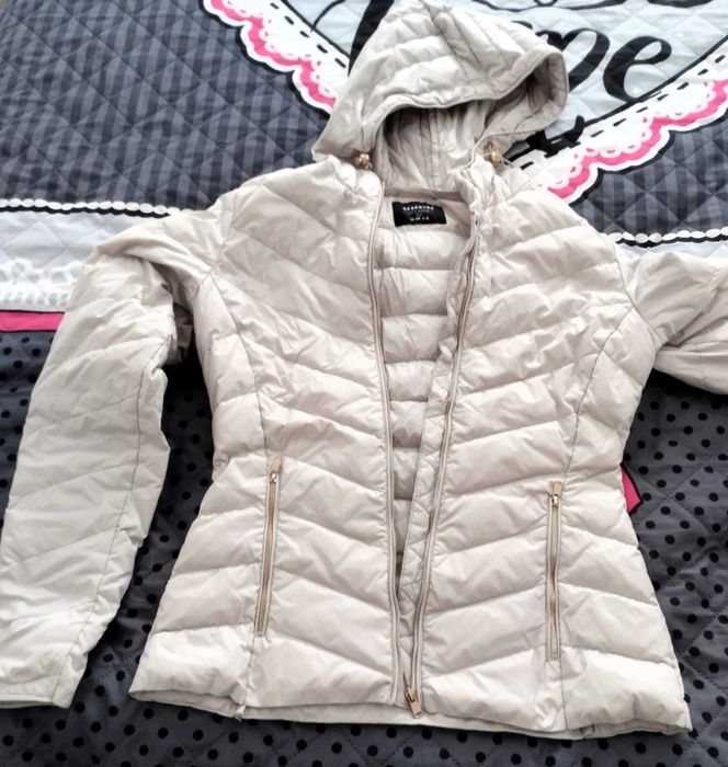 Wiosenna kurtka z kapturem