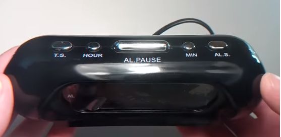 Часы сетевые 716-1 красные, 220V