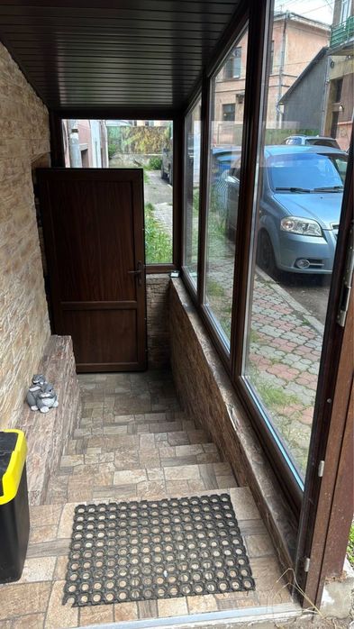 Продам комерційне приміщення в центрі