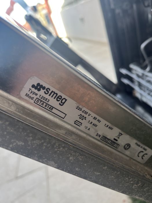 Máquina de lavar loiça de encastre Smeg