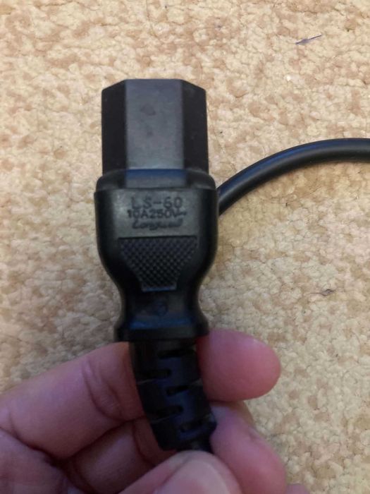 Кабель питания  для компьютера IEC C13,евро-вилка