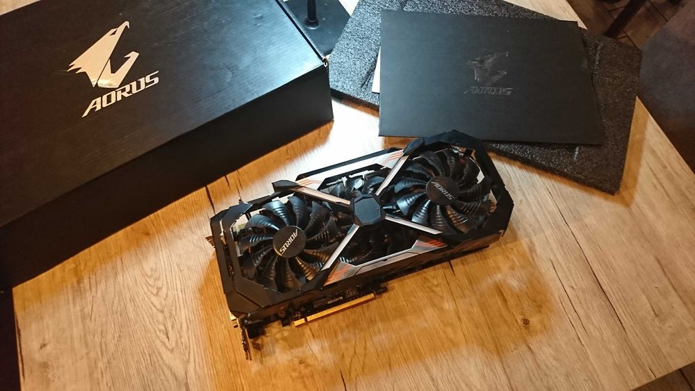 1080ті Aorus неробоча..