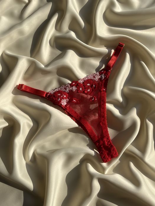 Вишуканий комплектик з пояском