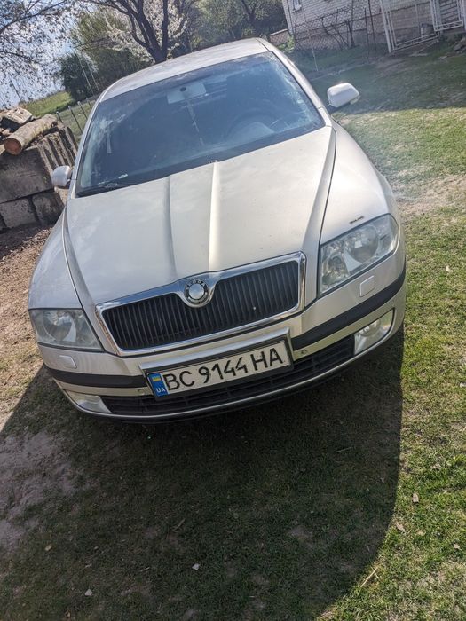 Продам машину шкода а5