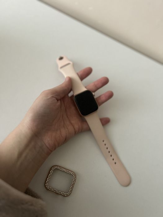 Apple watch 4серія
