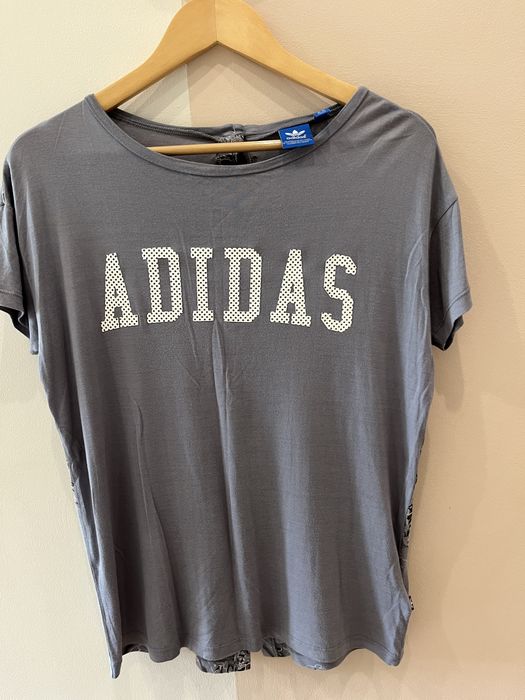 Bluzka adidas originals rozpinana z tyłu