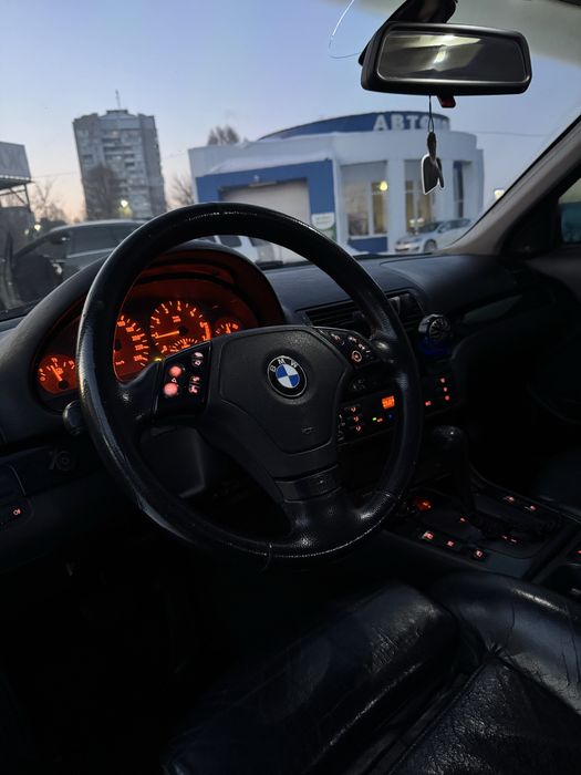 BMW E46 318i 1998 дорест