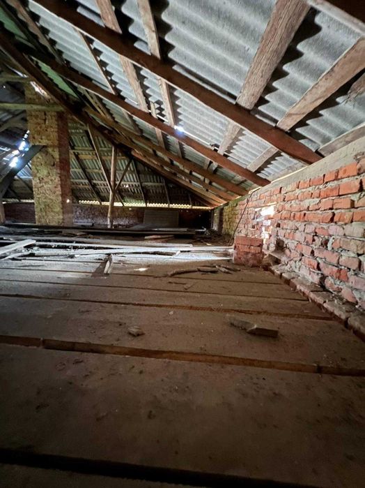 Продається 2-поверховий будинок с. Коросне, біля Перемишлян