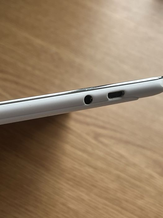 Продаю планшет Asus ZenPad P023