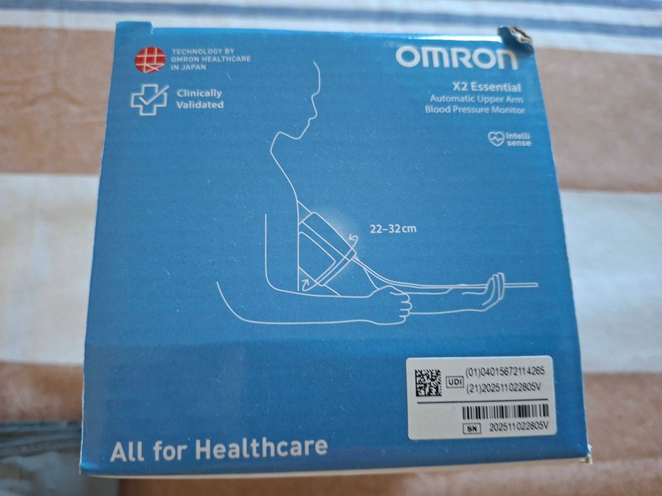 Ciśnieniomierz automatyczny naramienny Omron X2 Essential z technologią