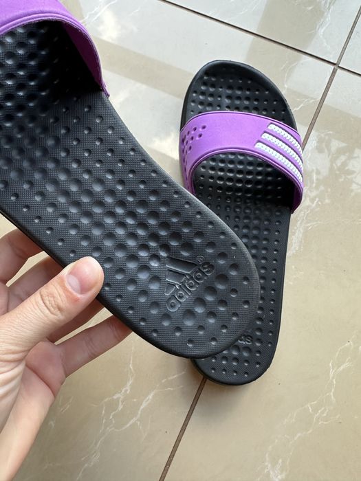 Шльопанці Adidas 24 см 37 нові