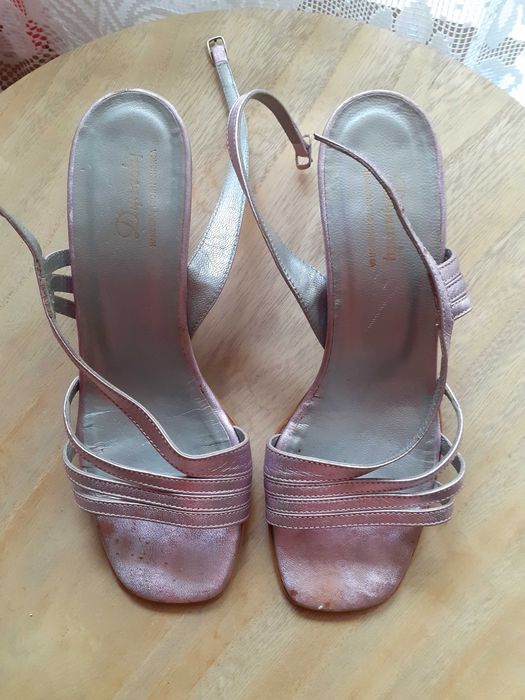 sandały na obcasie, rozmiar 39, fiolet metaliczny