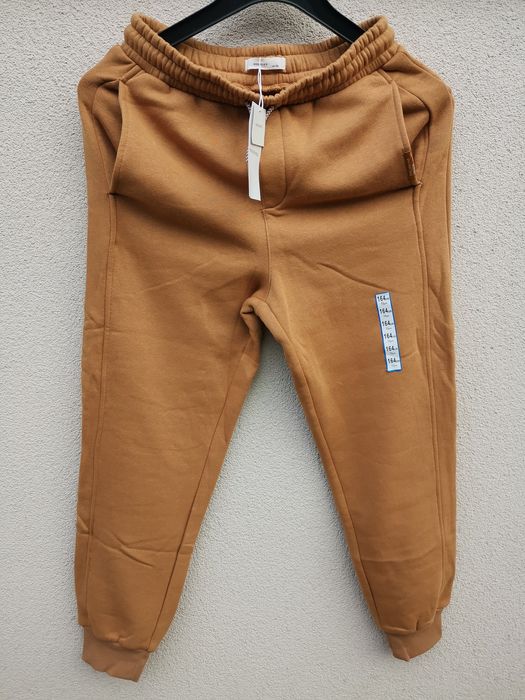 Ciepły dres Reserved 158/164.