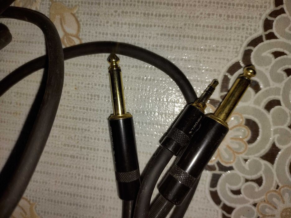 студійний монітор  M-Audio BX-6 carbon