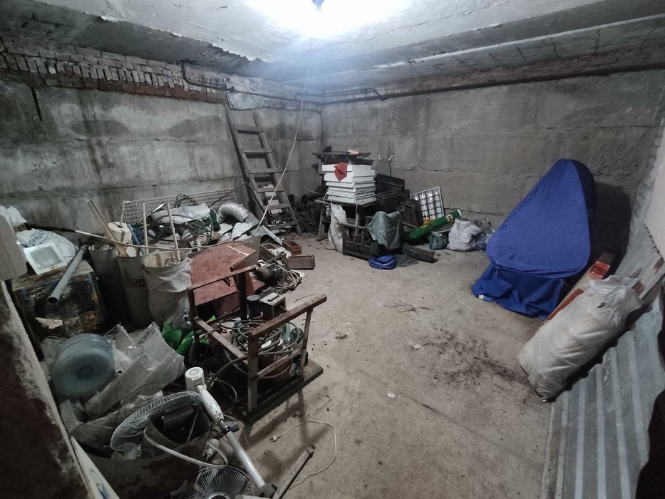 Собственник Продам помещение улица Деревянко 38