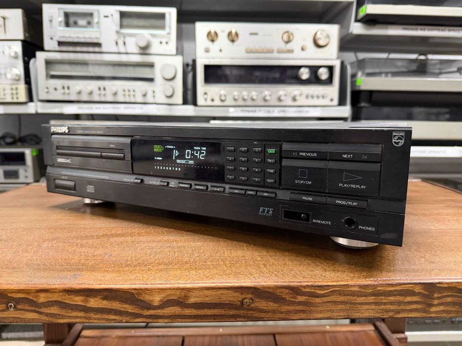 Odtwarzacz płyt CD Philips CD820 Audio Room