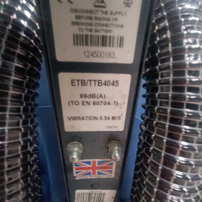 Szorowarka /maszyna czyszcząca Numatik TTB4045