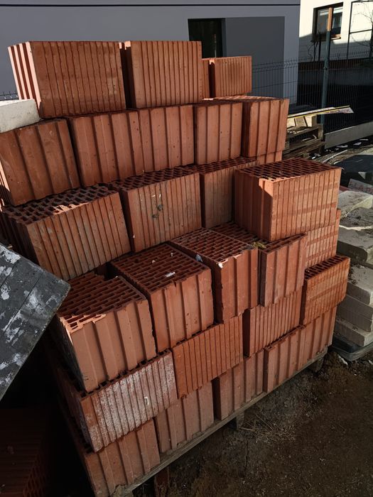 Cegła ceramiczna 25 i 11,5 P+W Pustak