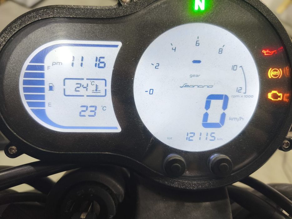 Benelli Leoncino 500... IRREPREENSÍVEL