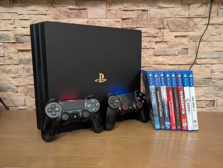 PS 4 Pro + ігри + геймпад