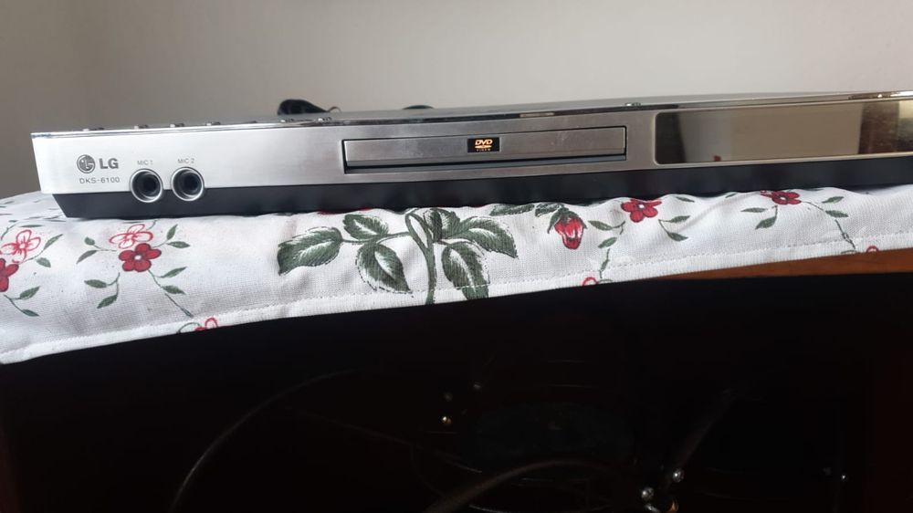 Продам DVD player карооке