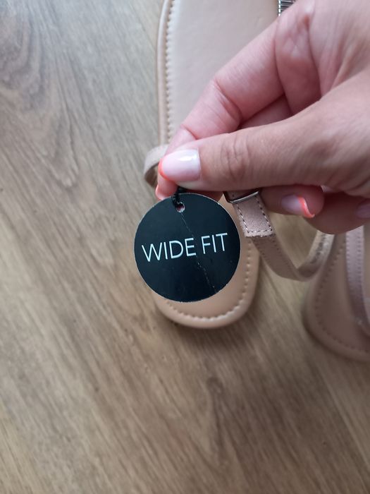 Sandałki damskie nowe