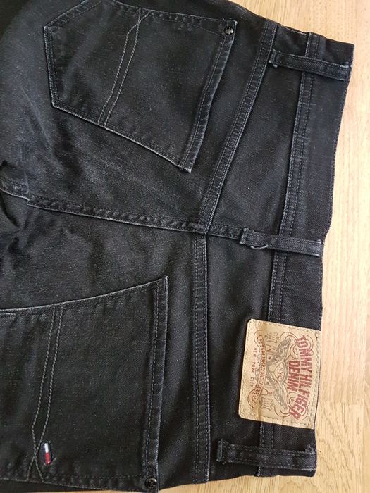 Spodnie jeasy z Wrangler r.29i Tommy Hilfinger r.30